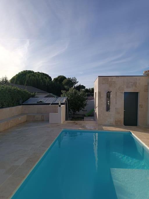 Charmant Studio Avec Piscine Villemoustaussou 외부 사진